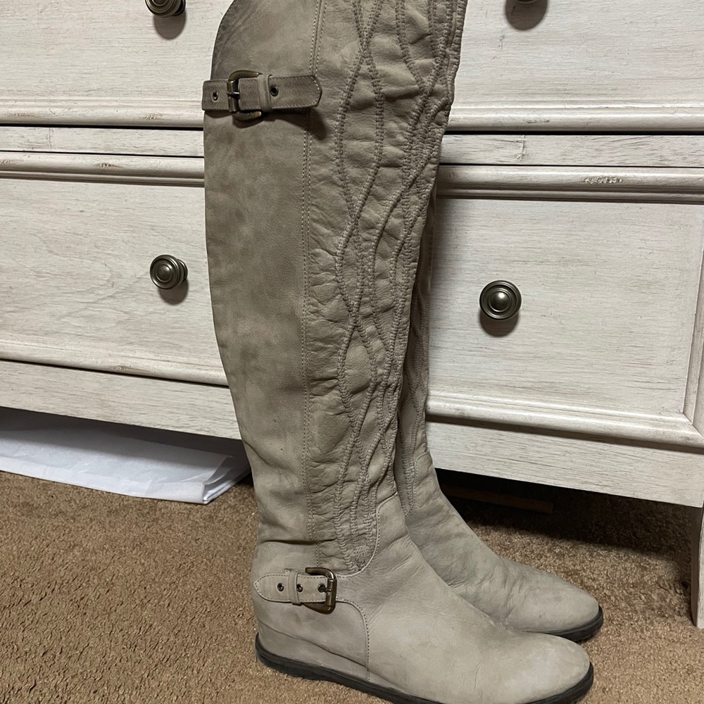 Knee High Boots!